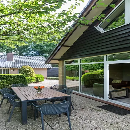 In Near Mookerheide, Cleaning Included *